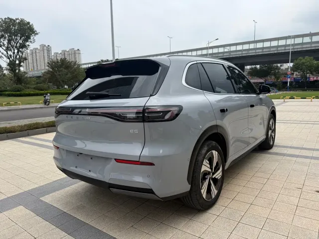 Geely Galaxy E5 — Фото автомобиля 13