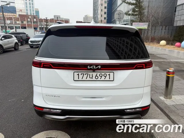 Kia Canival Carnival 4 поколение Дизель 9 мест Signature — Фото автомобиля 4