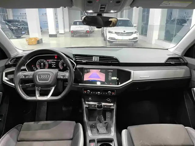 Audi Q3 — Фото автомобиля 9