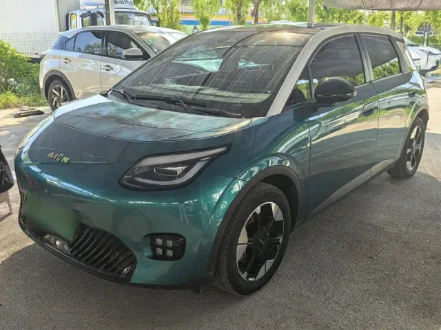 Фотография автомобиля — GAC Aion UT