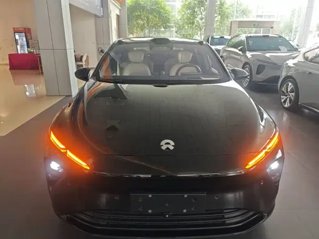 Nio ET7 — Фото автомобиля 2