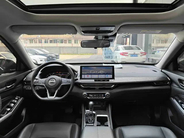 Nissan Teana — Фото автомобиля 5