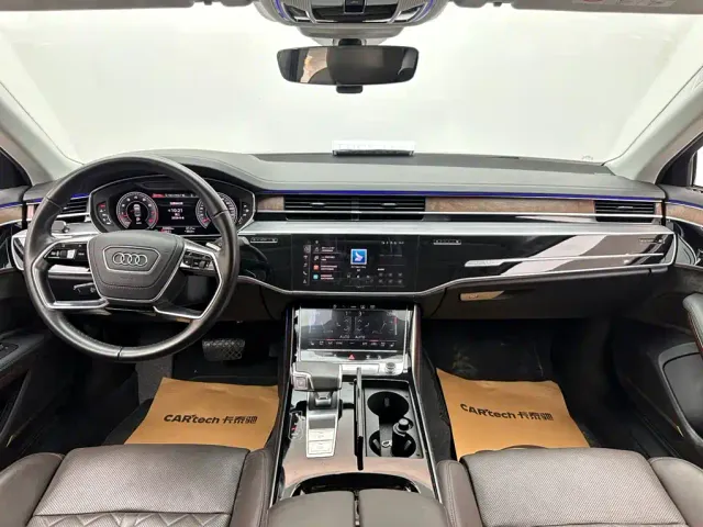 Audi A8 — Фото автомобиля 10