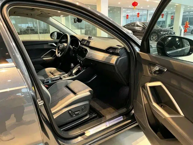 Audi Q3 — Фото автомобиля 9