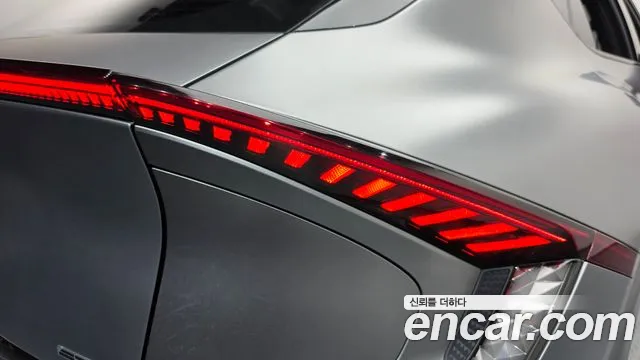 Kia EV6 — Фото автомобиля 23