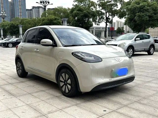 Wuling Bingo — Фото автомобиля 3