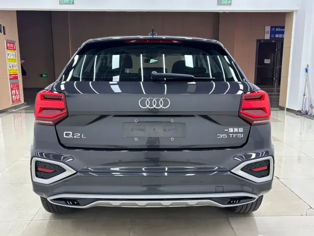 Audi Q2L — Фото автомобиля 6