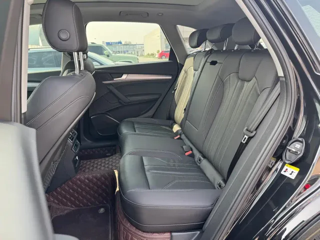 Audi Q5L — Фото автомобиля 17