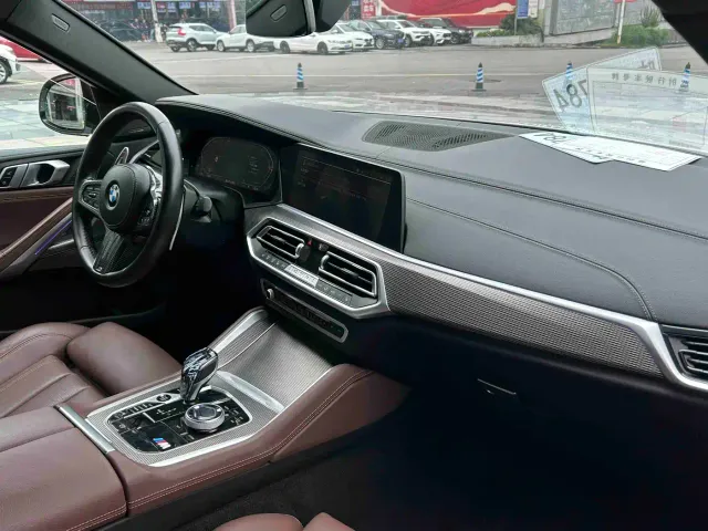 BMW X6 — Фото автомобиля 14