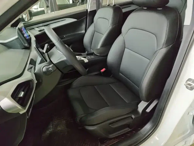 Geely Geometry A — Фото автомобиля 14