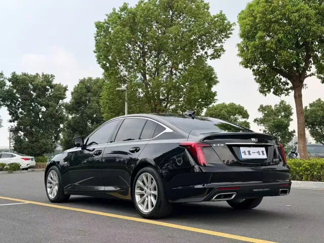 Cadillac CT5 — Фото автомобиля 6
