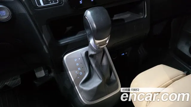 Hyundai Staria — Фото автомобиля 12