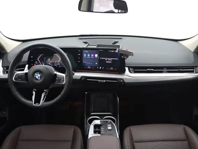 BMW X1 — Фото автомобиля 15