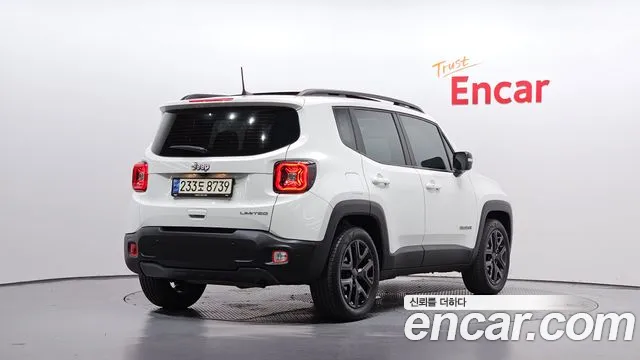 Jeep Renegade — Фото автомобиля 2