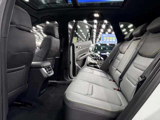 Ford Lingrui — Фото автомобиля 8