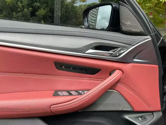BMW 5 Series — Фото автомобиля 20