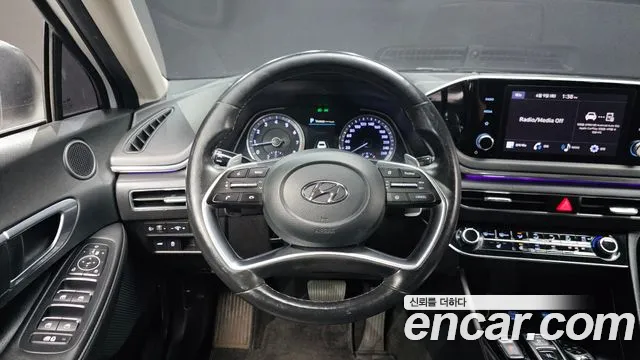 Hyundai Sonata Sonata (DN8) 2.0 LPG(Для проката) — Фото автомобиля 13