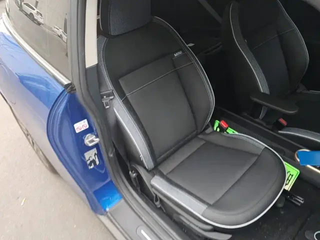 MINI Cooper — Фото автомобиля 24
