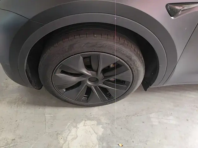 Tesla Model Y — Фото автомобиля 22