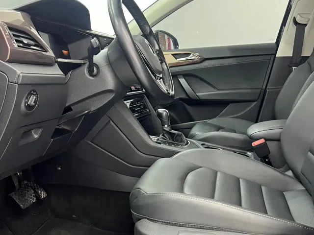 Volkswagen Tharu — Фото автомобиля 8
