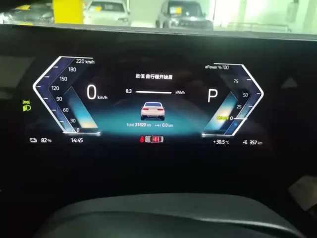 BMW i3 — Фото автомобиля 11