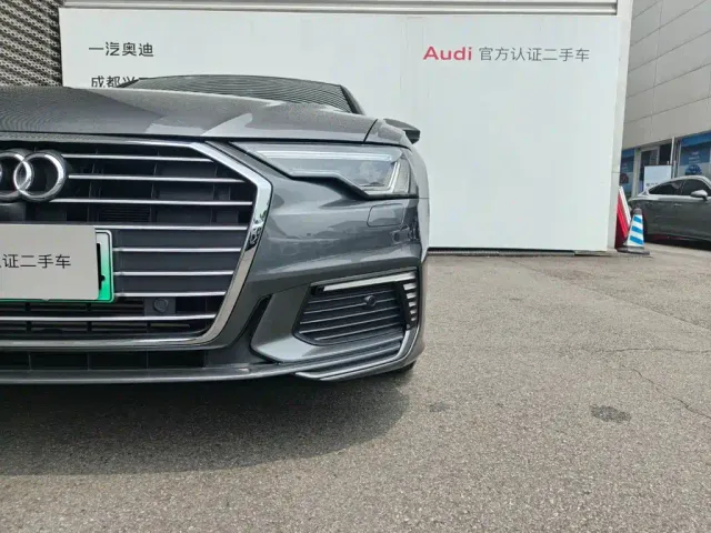 Audi Audi A6L New Energy 2022 55 TFSI e quattro — Фото автомобиля 16