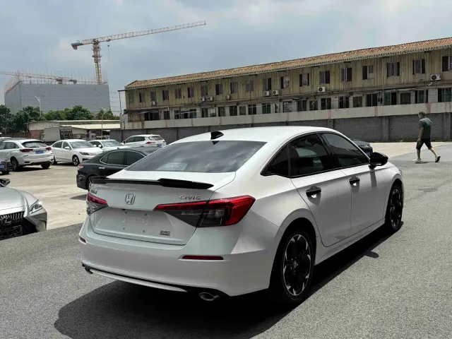 Honda Civic — Фото автомобиля 9