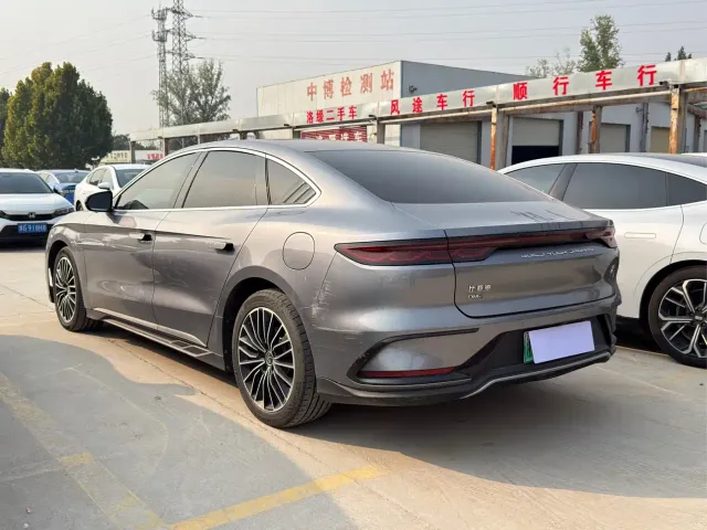 BYD Han — Фото автомобиля 10