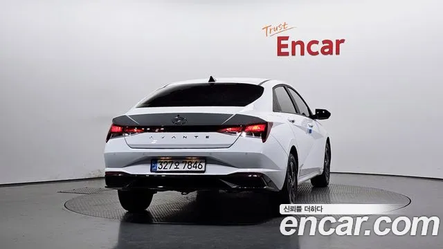 Hyundai AVANTE Avante (CN7) — Фото автомобиля 4
