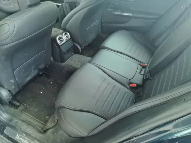 Mercedes-Benz C-Class — Фото автомобиля 16