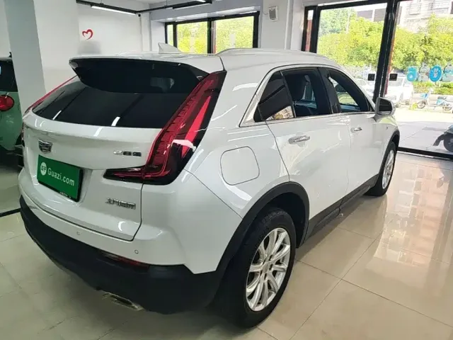 Cadillac XT4 — Фото автомобиля 6