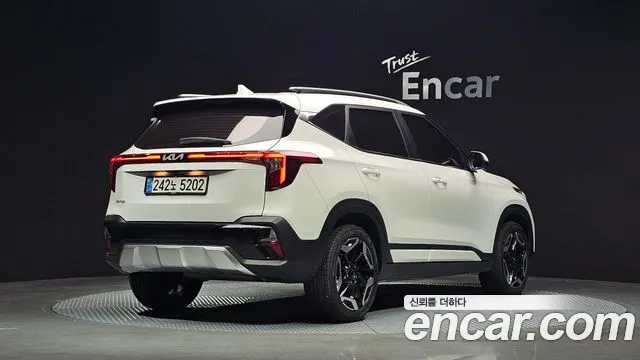Kia Seltos New — Фото автомобиля 2