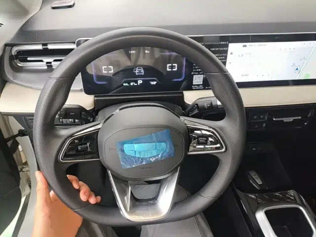 Geely Geometry E Firefly — Фото автомобиля 10