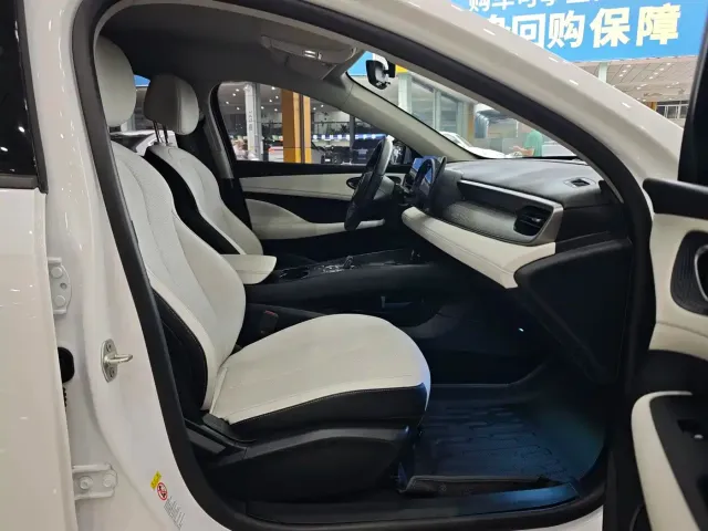 BYD Hai Bao 05 DM-i 2025 DM-i Smart Drive Edition 55KM Luxury — Фото автомобиля 12