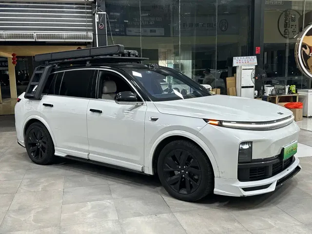 Li Auto L7 — Фото автомобиля 3