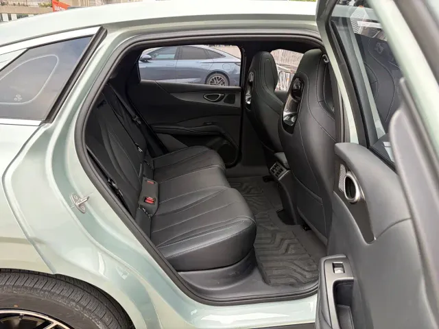BYD Seal 06 — Фото автомобиля 12