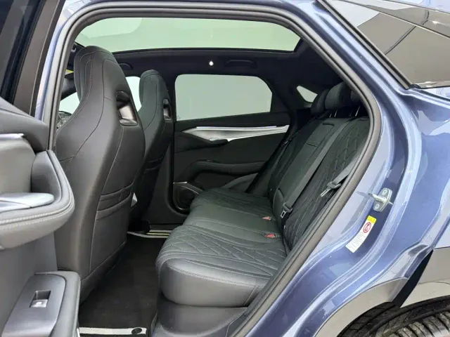 BYD Sealion 07 EV — Фото автомобиля 18