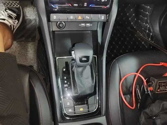 Skoda Karoq — Фото автомобиля 13