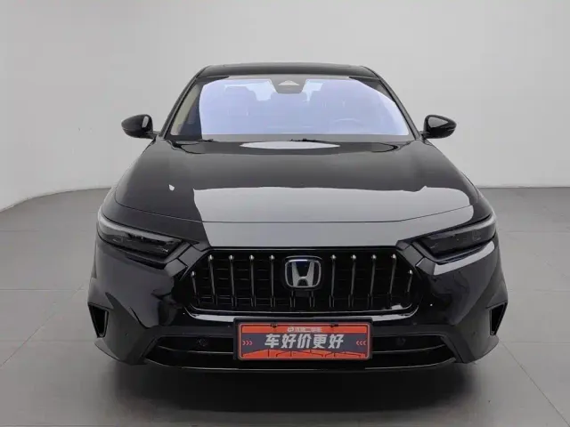 Honda Inspire Hybrid — Фото автомобиля 3