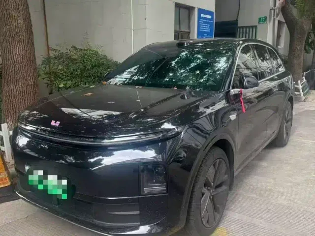 Фотография автомобиля — Li Auto L6