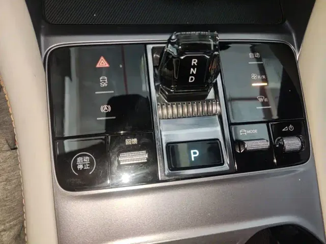 BYD Song PLUS — Фото автомобиля 13