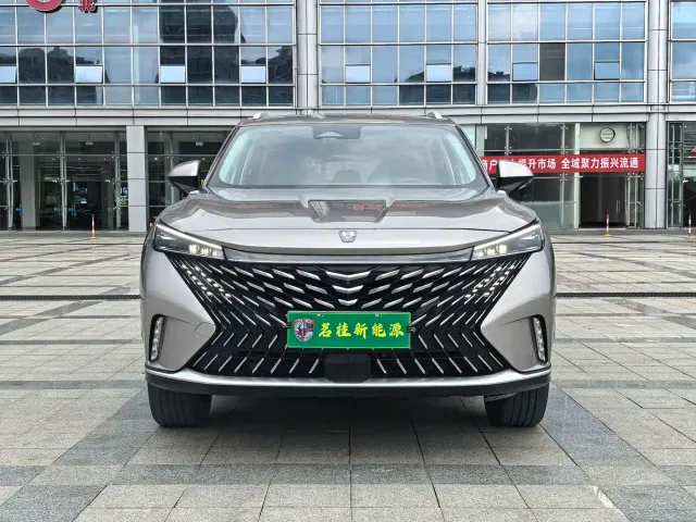 Roewe RX5 — Фото автомобиля 2