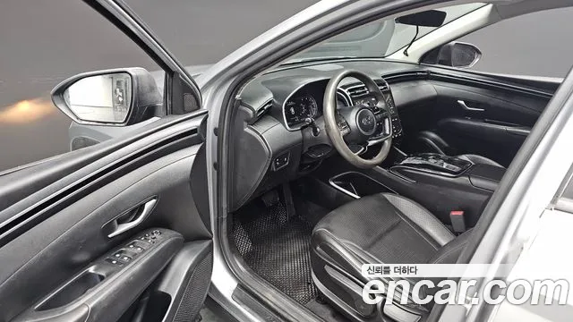 Hyundai Tucson Tucson (NX4) Дизель 2.0 4WD — Фото автомобиля 12