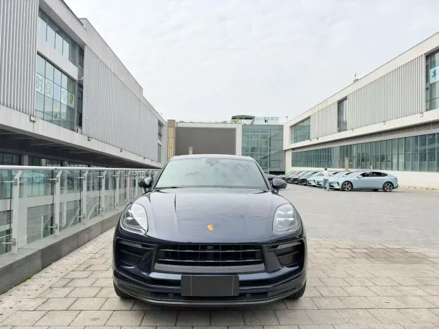 Фотография автомобиля — Porsche Macan