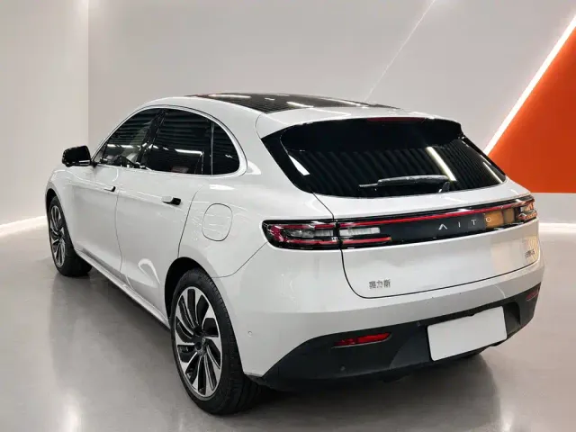 Aito M5 — Фото автомобиля 6