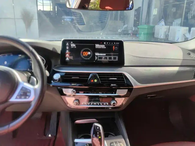 BMW 5 Series — Фото автомобиля 13