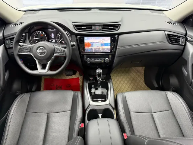Nissan X-Trail — Фото автомобиля 10