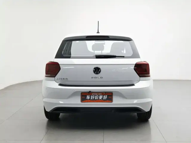 Volkswagen Polo — Фото автомобиля 4
