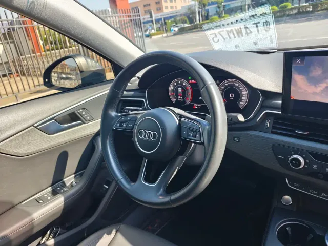 Audi A4L — Фото автомобиля 10