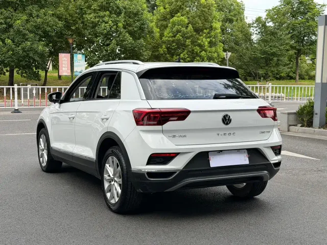 Volkswagen T-Roc — Фото автомобиля 7